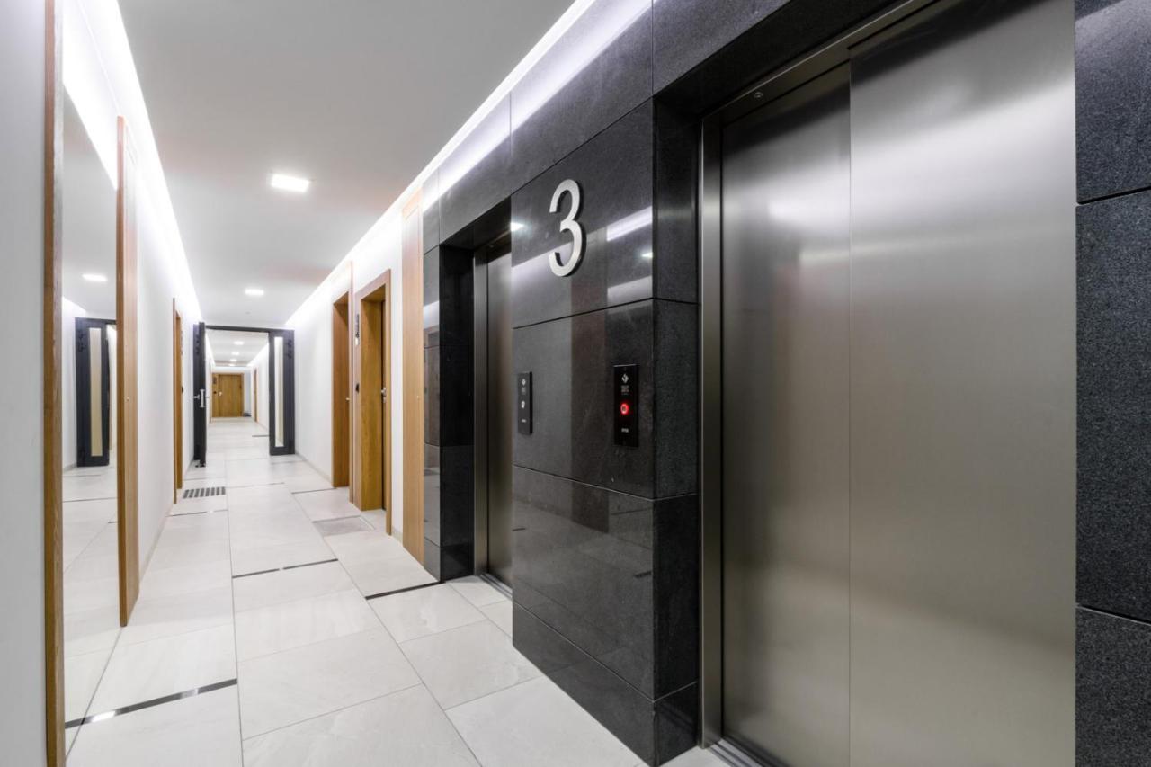 Bulwary Wislane P&O Serviced Apartments With Ac Warsawa Bagian luar foto
