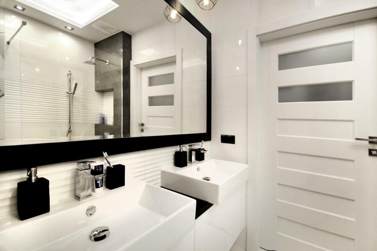 Bulwary Wislane P&O Serviced Apartments With Ac Warsawa Bagian luar foto